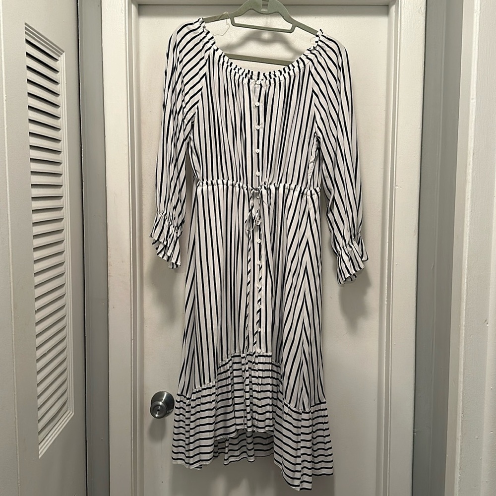 Indigo soul white dress with blue stripes size medium NWT DRAWSTRING WAIST Midi